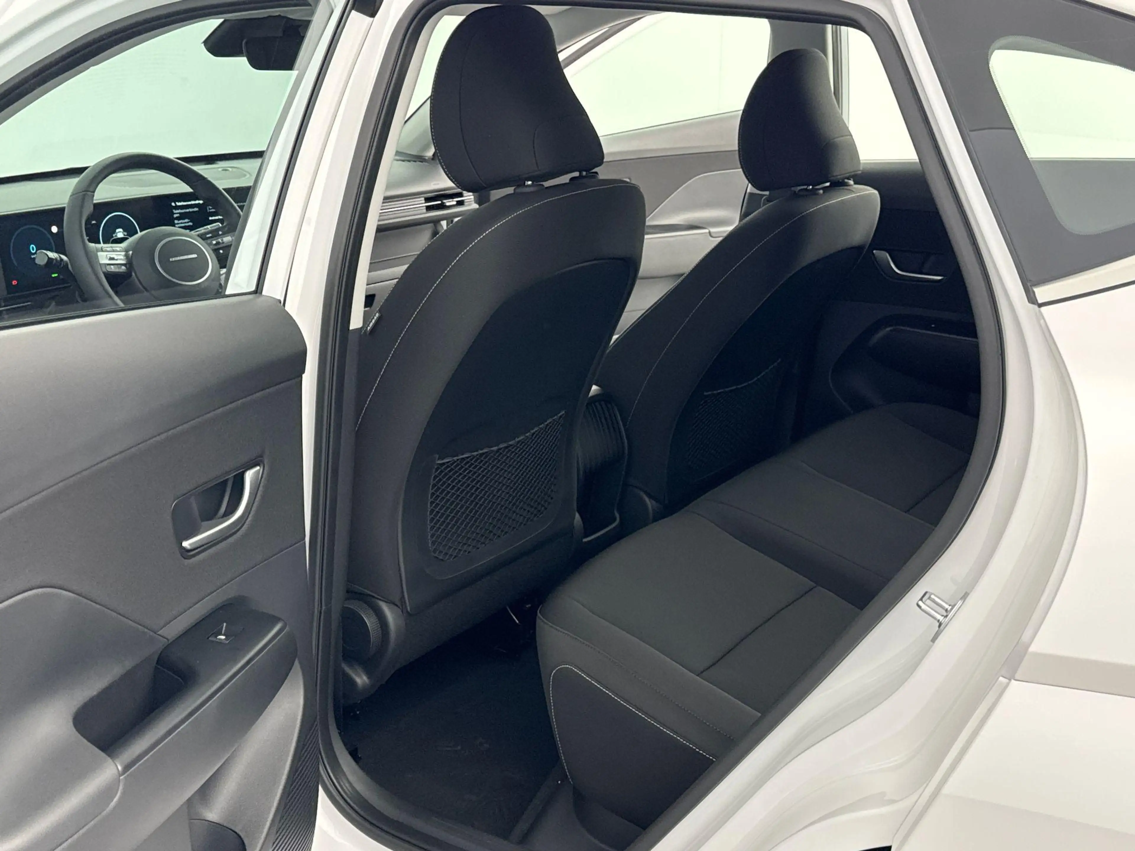 Hyundai KONA Electric Comfort 64.8 kWh | Apple Carplay/Android — photo 9