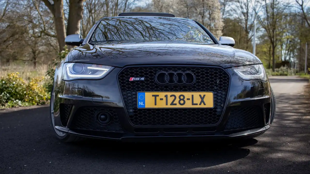 AUDI RS4 AVANT 4.2 FSI QUATTRO 450CH
