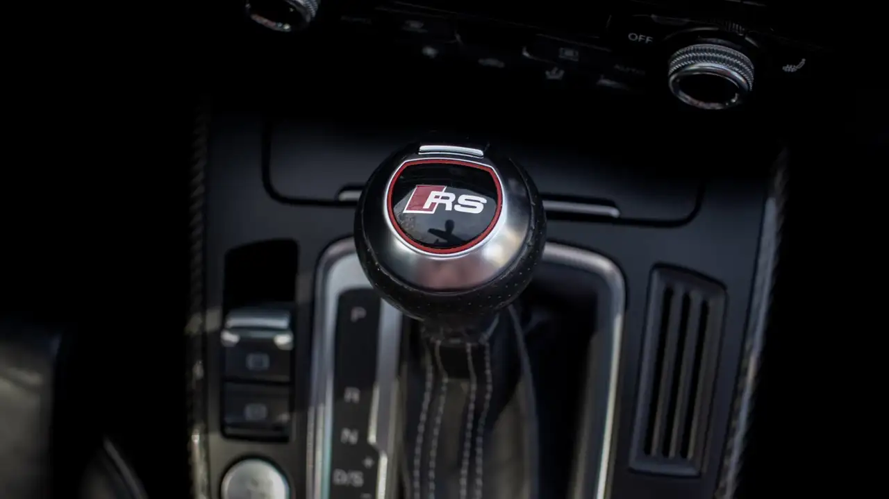 AUDI RS4 AVANT 4.2 FSI QUATTRO 450CH