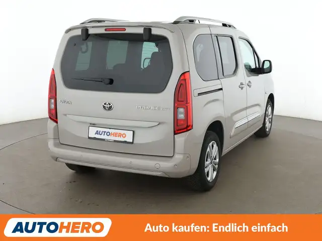 Toyota Proace City view 6