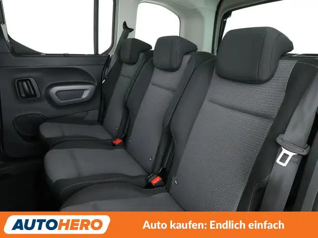 Toyota Proace City view 14