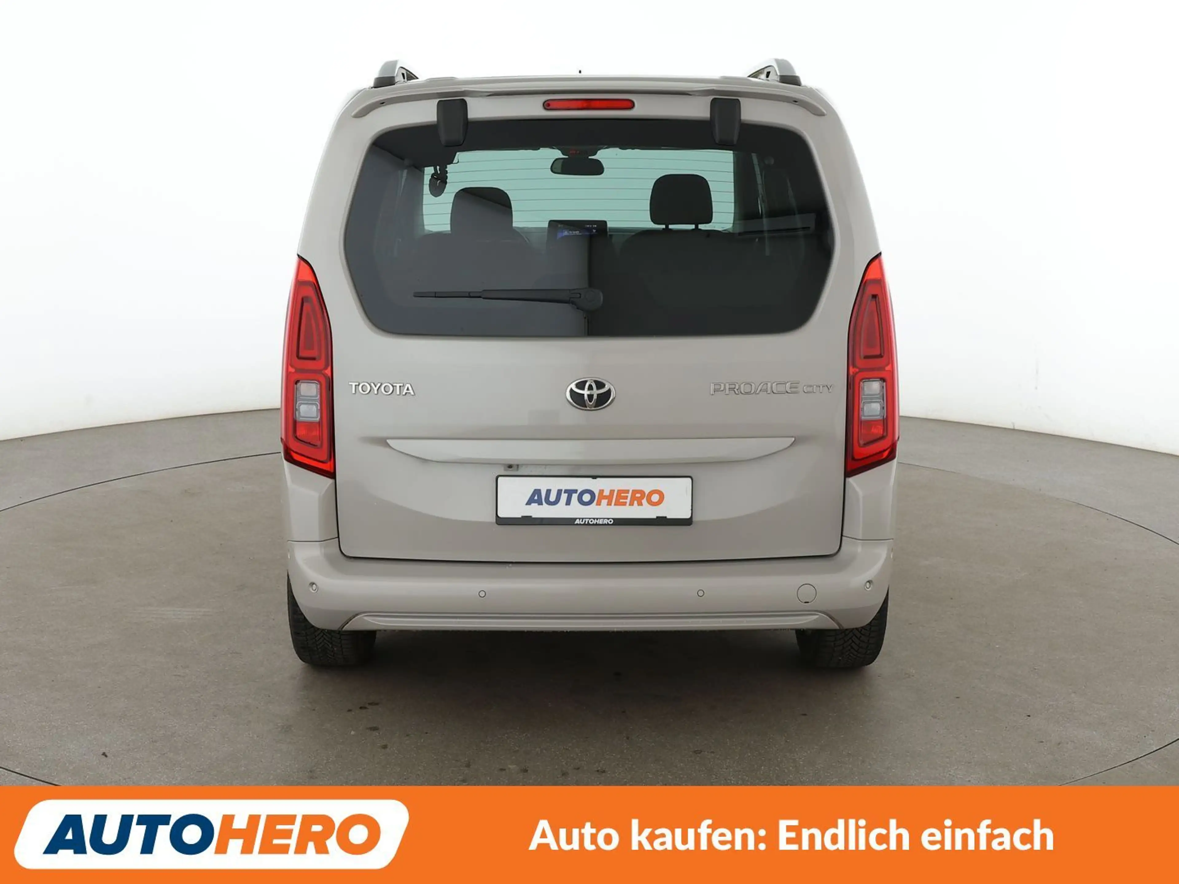 Toyota Proace City 1.2 Turbo L1 Team D Aut.*NAVI*SPUR*PDC*SHZ*KLIMA* — photo 5