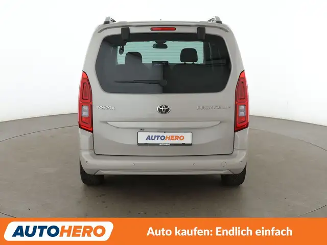Toyota Proace City view 5