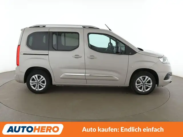 Toyota Proace City view 7