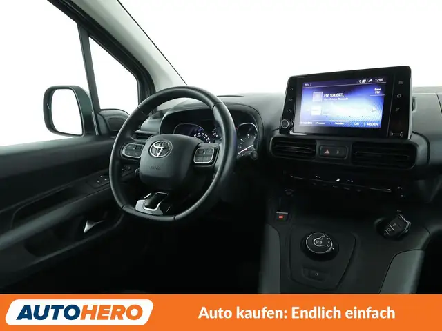Toyota Proace City view 13