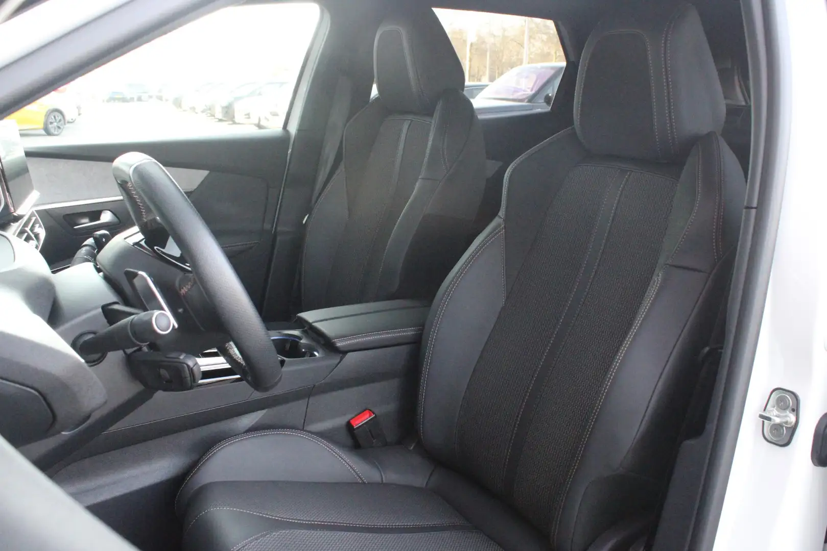 Peugeot 3008 1.2 136PK Hybrid GT | 360° CAMERA | NAVIGATIE | AD Wit - 2
