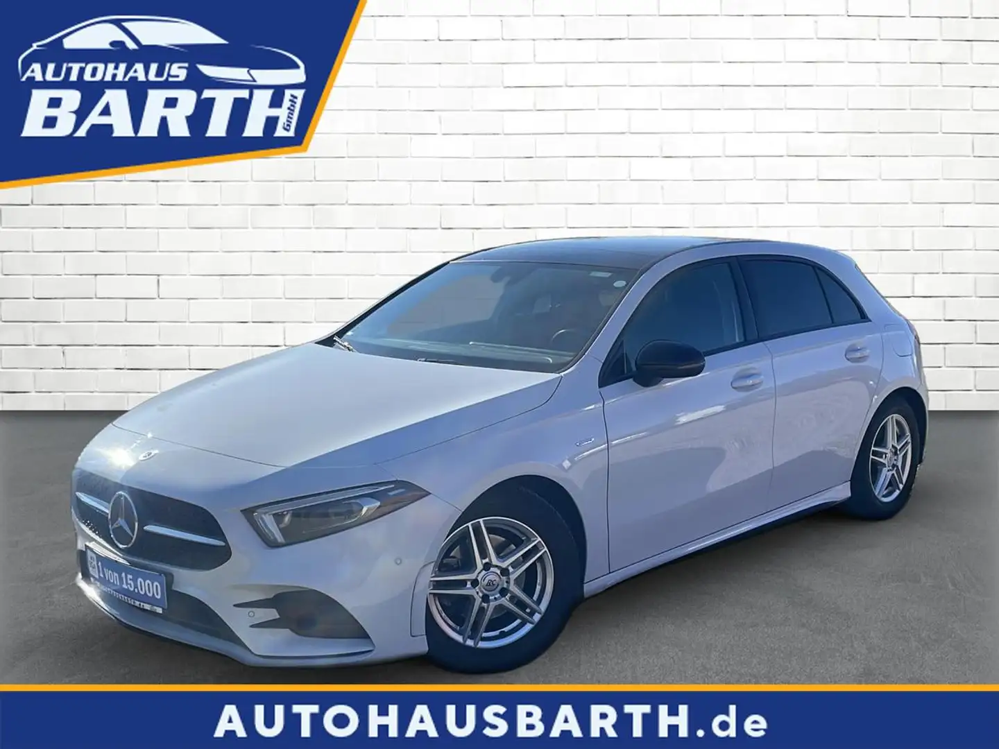 Mercedes-Benz A 180 Edition 2021 *LED*SHZ*AUT*Navi*RFK* Blanc - 1