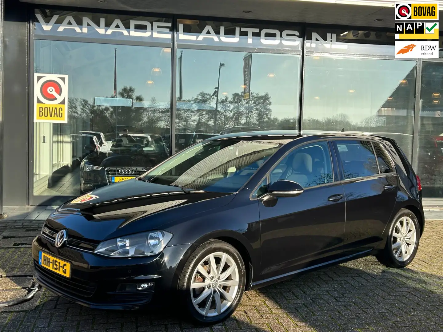 Volkswagen Golf 1.0 TSI Comfortline 5drs Navi Clima Cruise Park. S Noir - 1