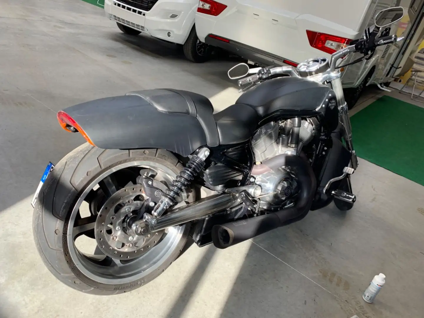 Harley-Davidson V-Rod Muscle Schwarz - 2
