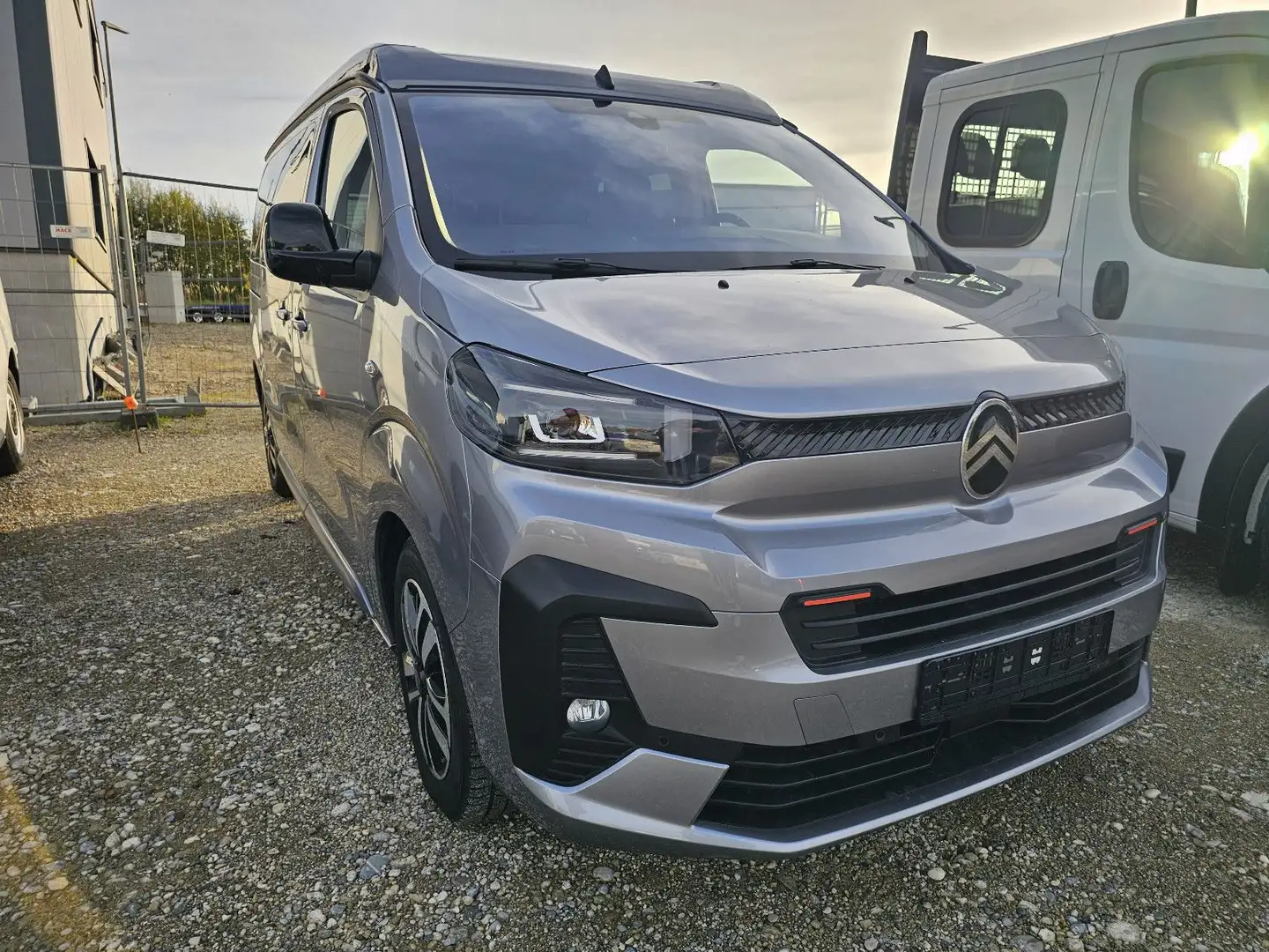 Citroen Spacetourer Spacetourer Holiday M MAX 180HDI *MAX-Paket*AHK* Grau - 1