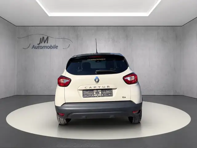Renault Captur view 5