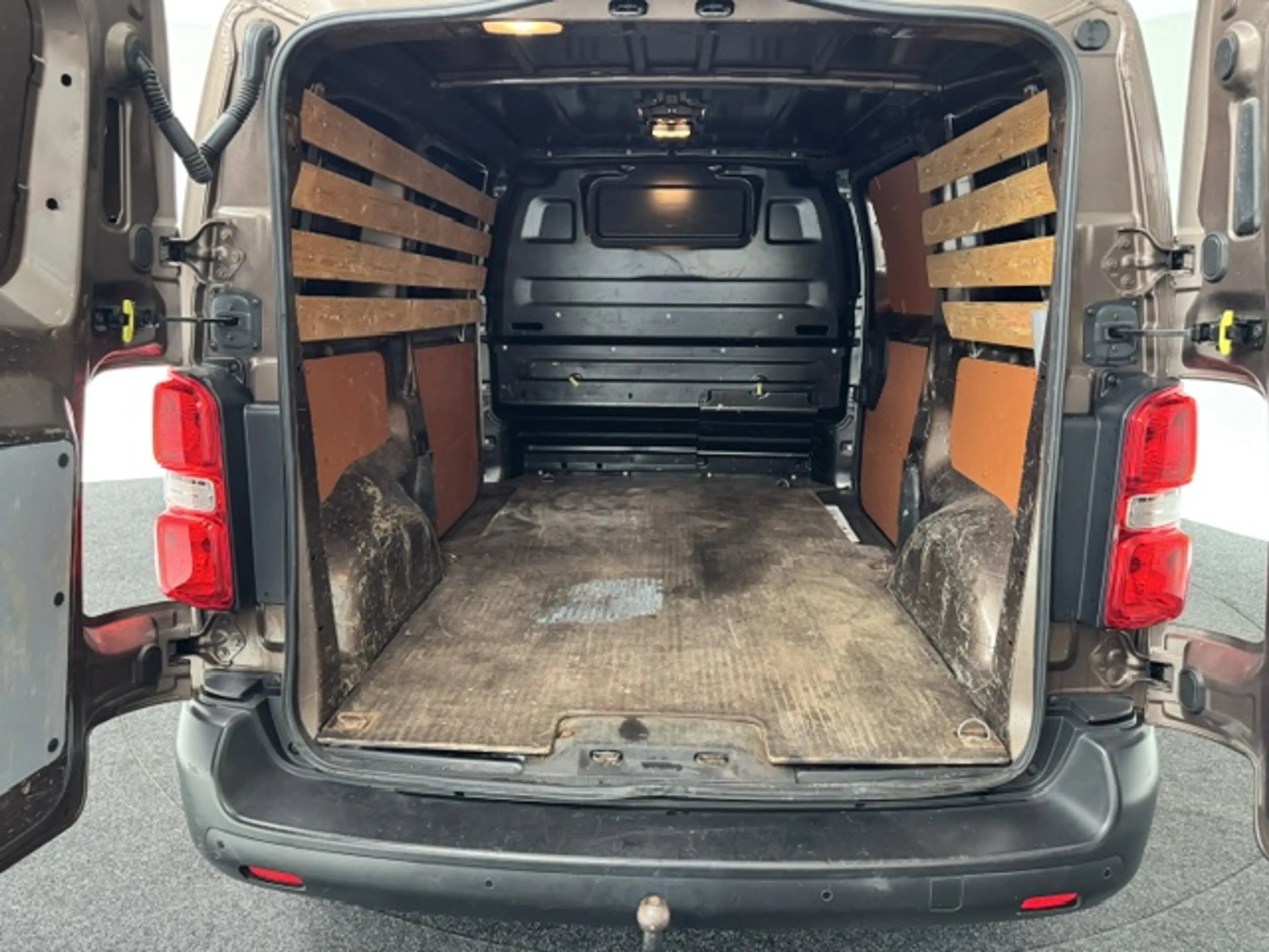 Peugeot Expert 226S 1.6 BlueHDI 95 Premium, AUTOMAAT. 1e Eig. — photo 7