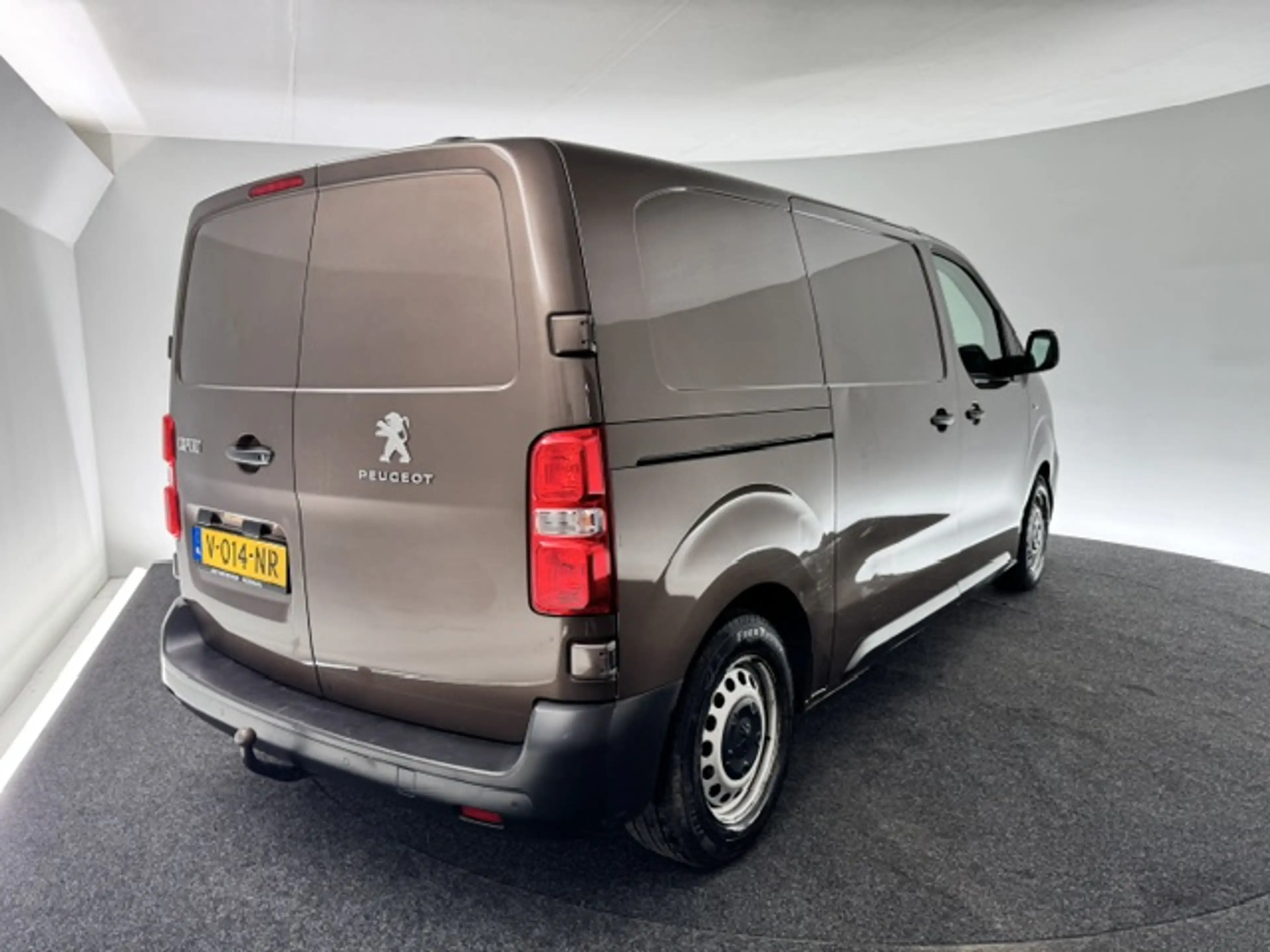 Peugeot Expert 226S 1.6 BlueHDI 95 Premium, AUTOMAAT. 1e Eig. — photo 6
