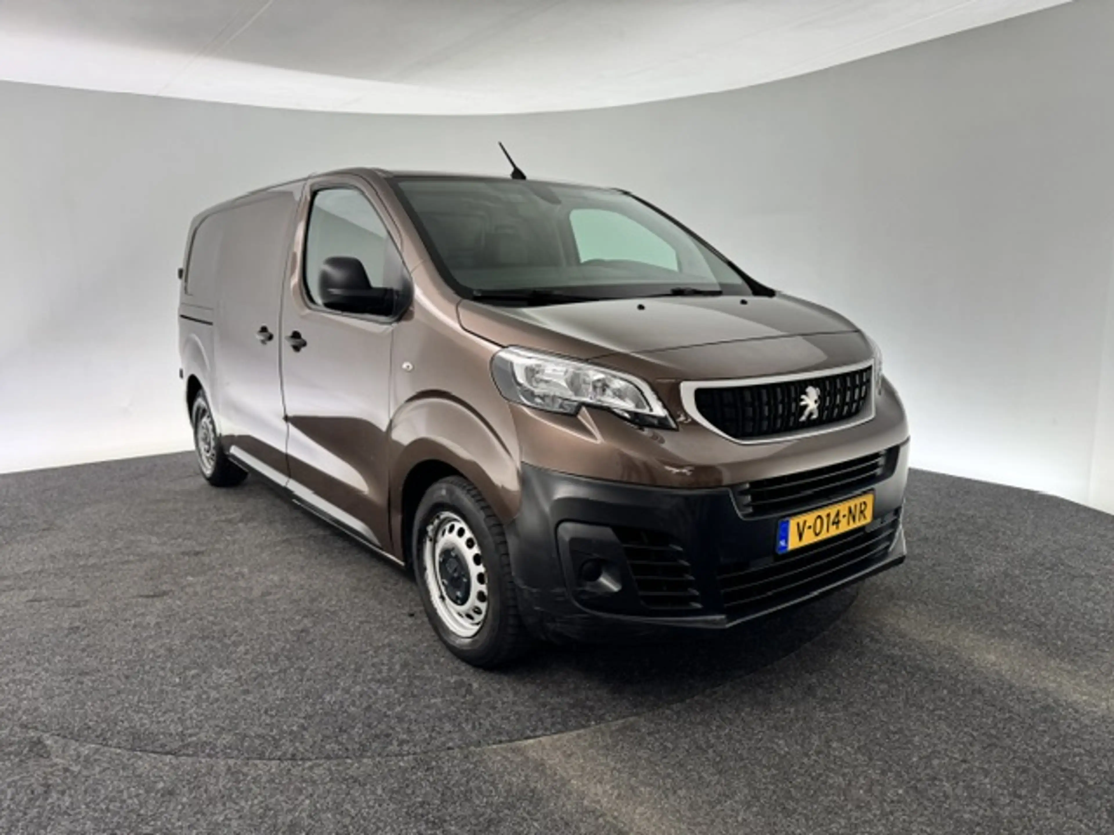 Peugeot Expert 226S 1.6 BlueHDI 95 Premium, AUTOMAAT. 1e Eig. — photo 4