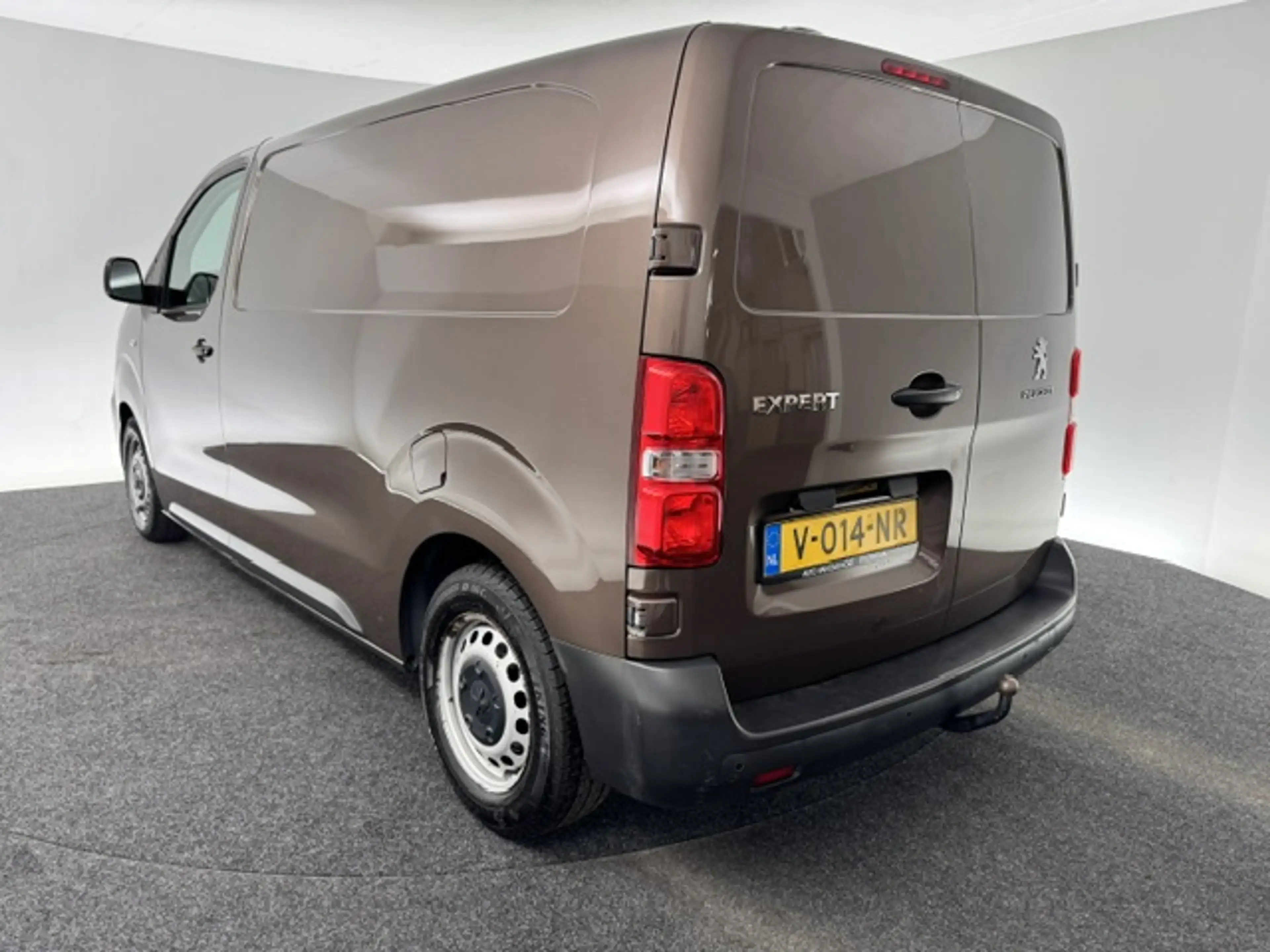 Peugeot Expert 226S 1.6 BlueHDI 95 Premium, AUTOMAAT. 1e Eig. — photo 2