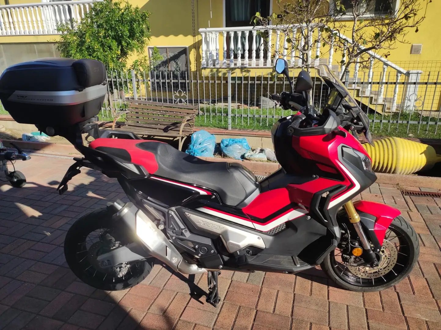 Honda X-ADV Rouge - 2