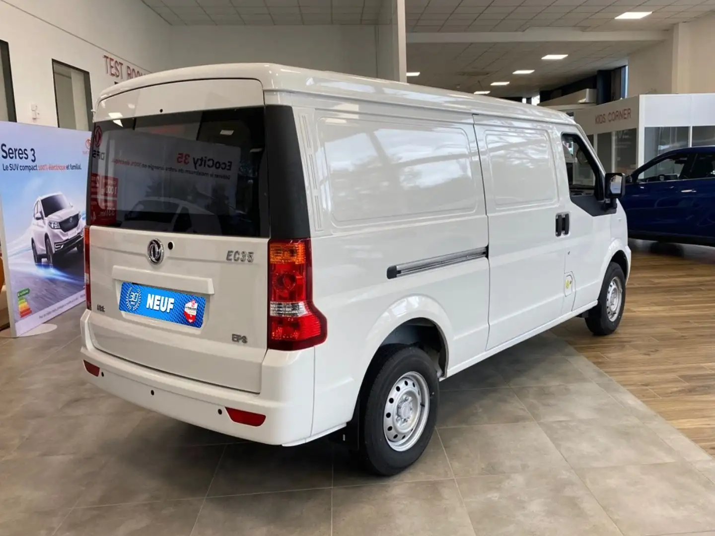 DFSK VAN 2 Places Caméra 2 Portes Lat. Clim. Bluetooth  Blanc - 2