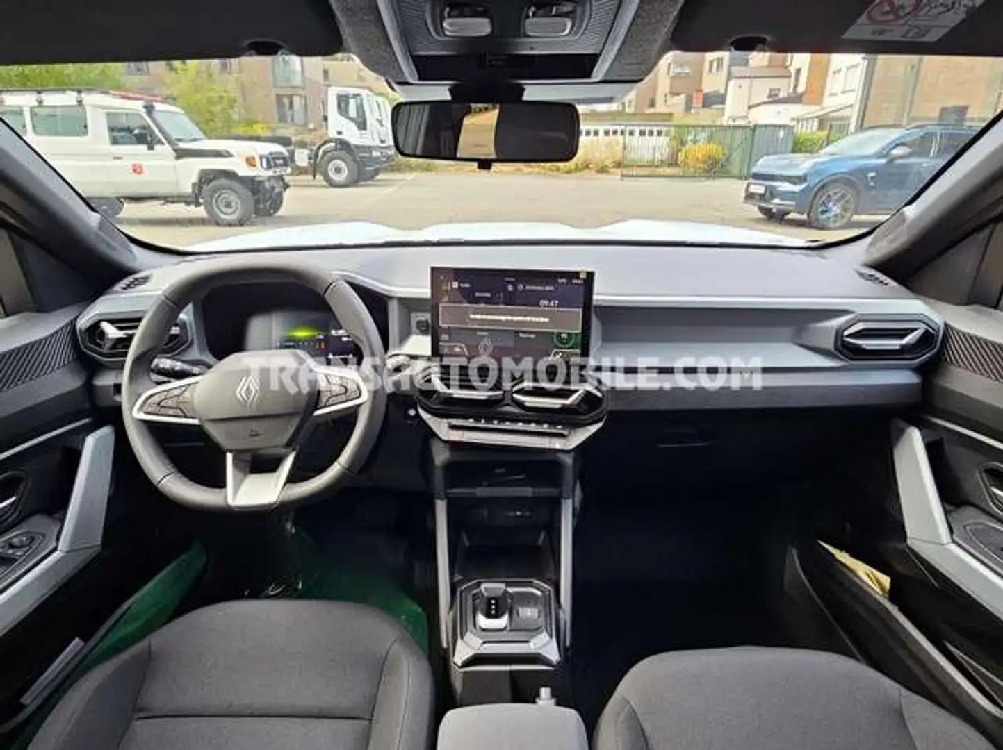 Renault Duster NEW MODEL DELUXE 1.3L ESSENCE AUTOMATIQUE NEW MODEL - 2