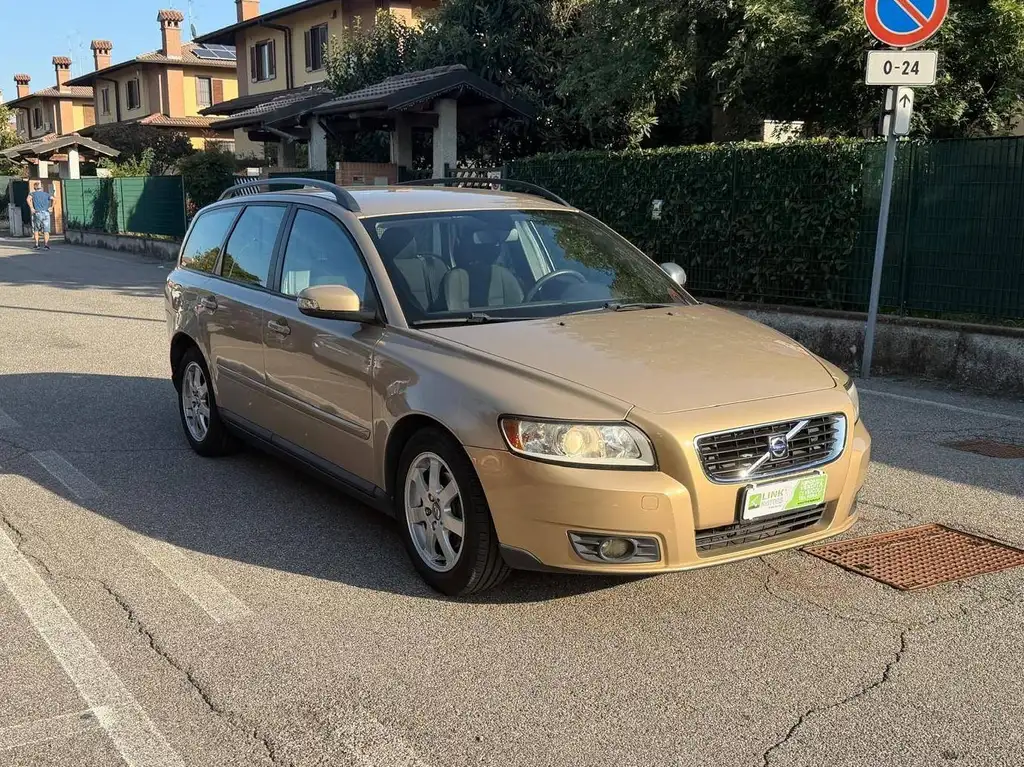 Volvo V50 2009 из Европы — купить под ключ