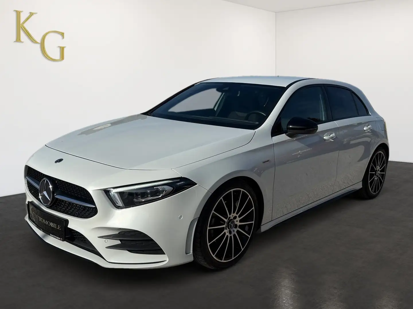 Mercedes-Benz A 200 d AMG Line SONDER EDITION ab ca. 233€ monatlich Argent - 2