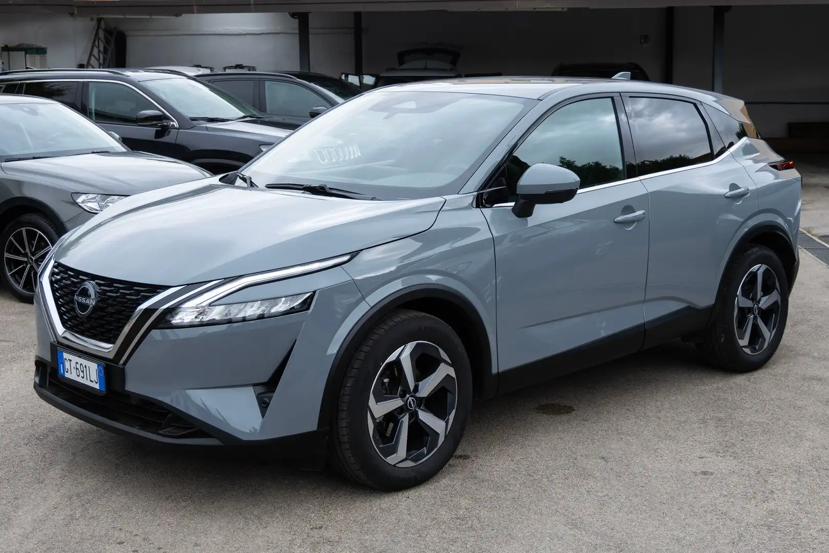 Nissan Qashqai Qashqai 1.3 mhev N-Connecta 2wd 140cv Grau - 1