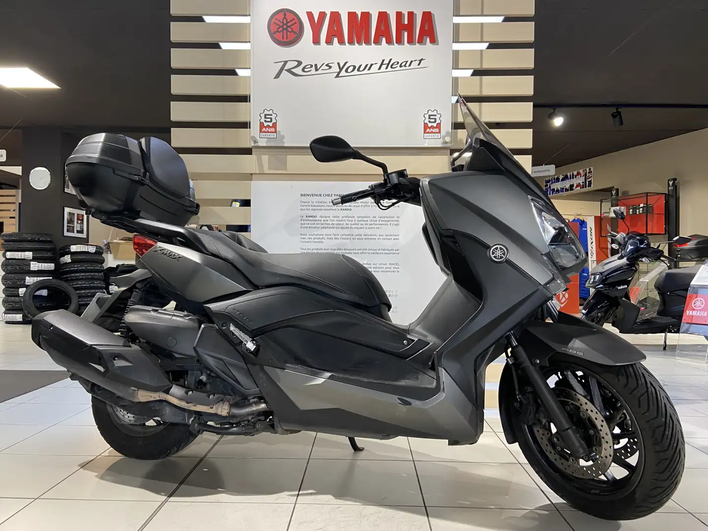 Yamaha X-Max 400 Negru - 1