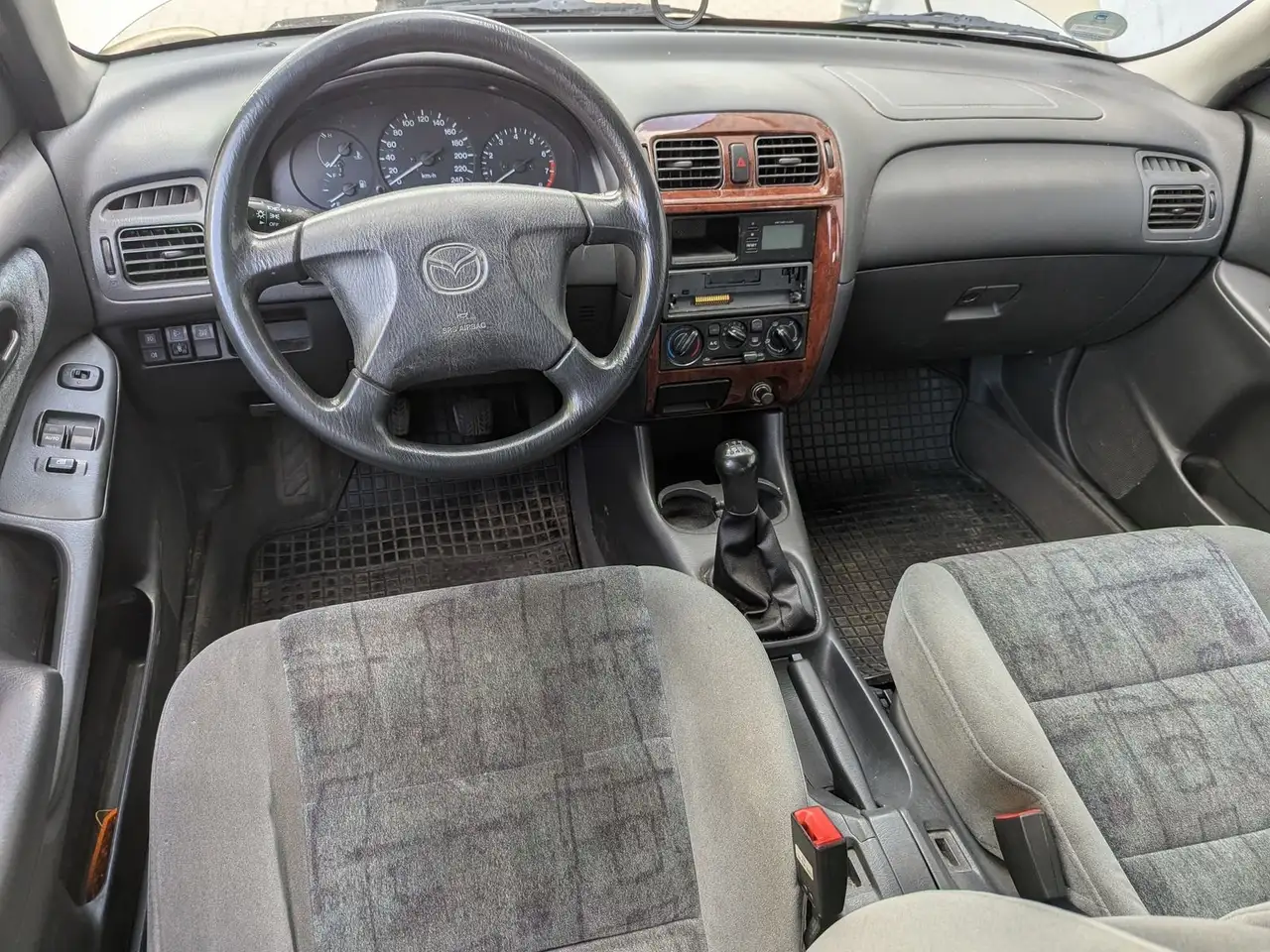 Mazda 626 Kombi 1.9*Klimaanlage*, foto 7