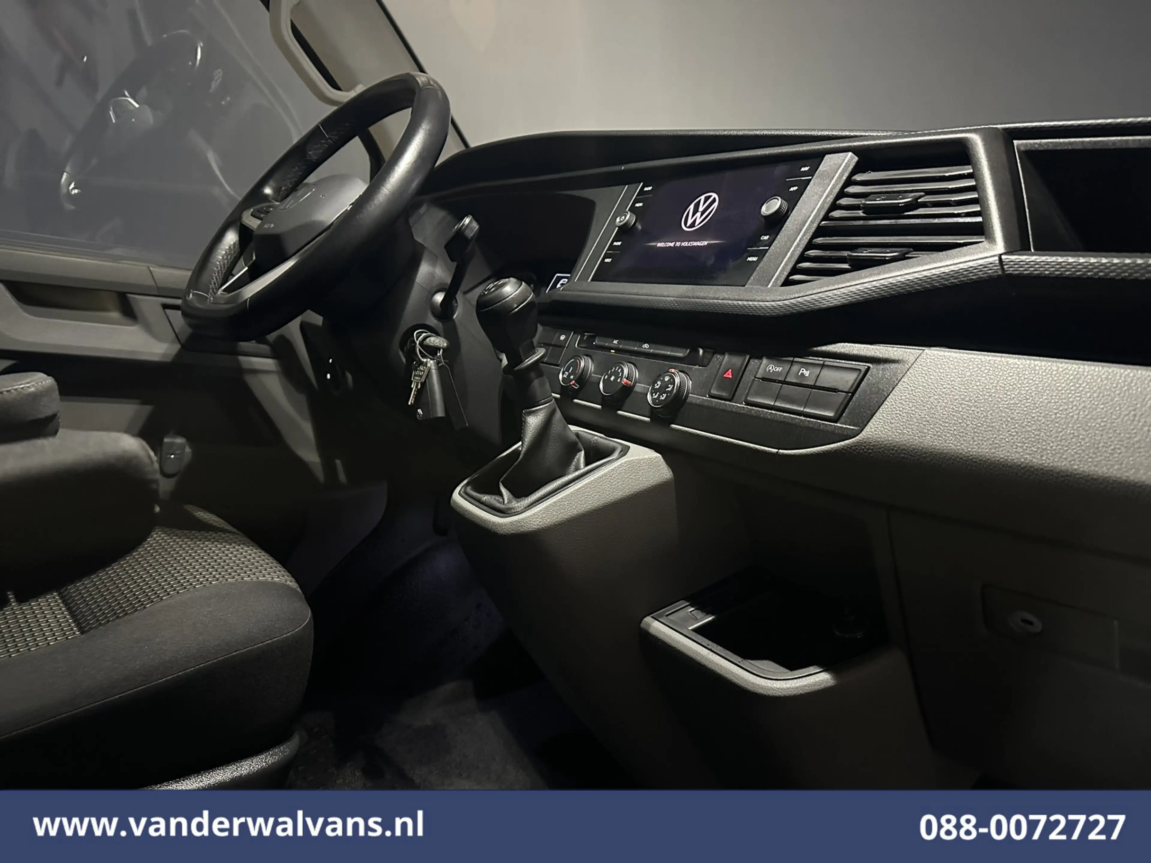 Volkswagen T6.1 Transporter 2.0 TDI 111pk L1H1 Euro6 Airco | Navigatie | LM Ve — photo 14