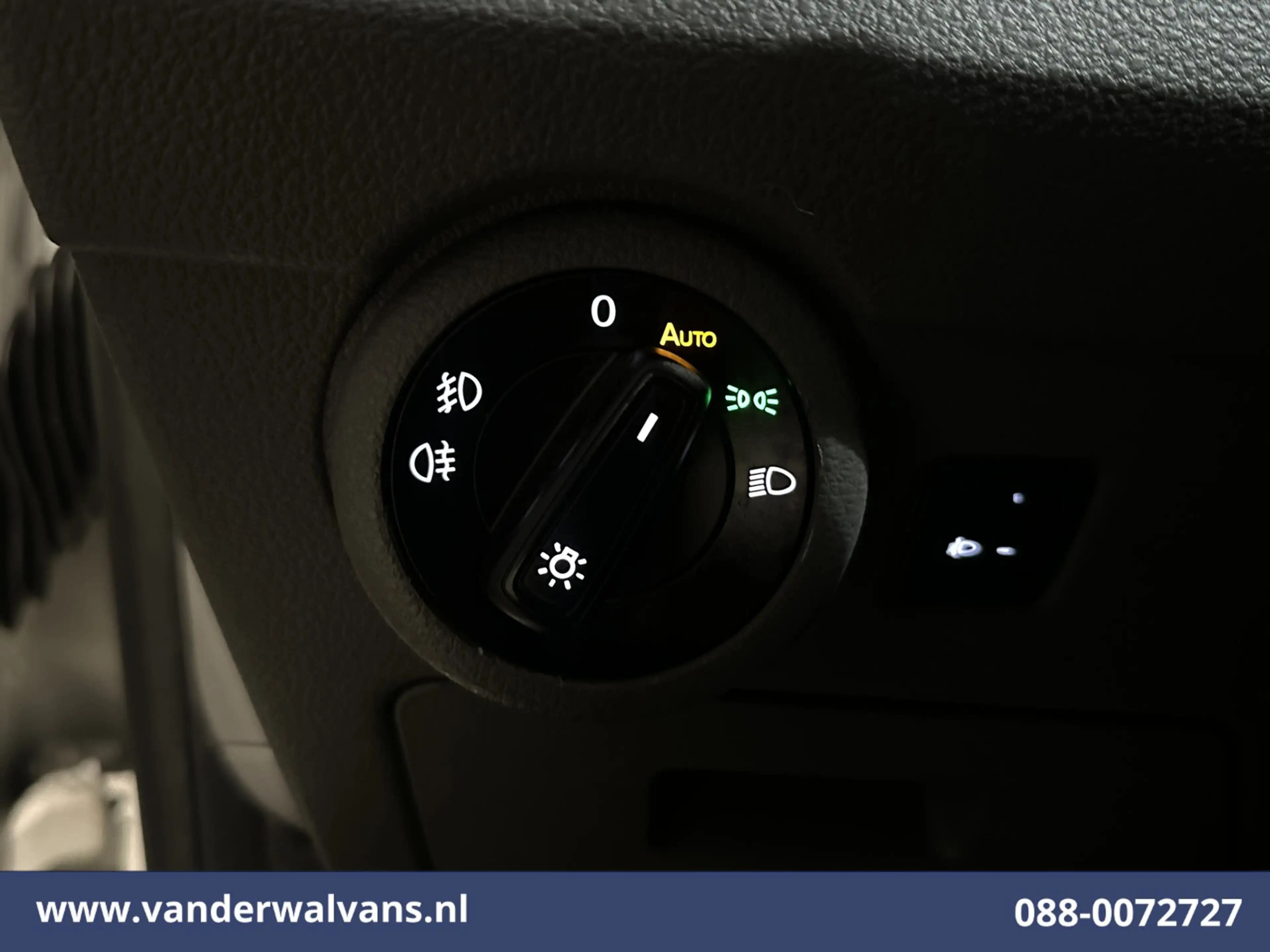 Volkswagen T6.1 Transporter 2.0 TDI 111pk L1H1 Euro6 Airco | Navigatie | LM Ve — photo 18
