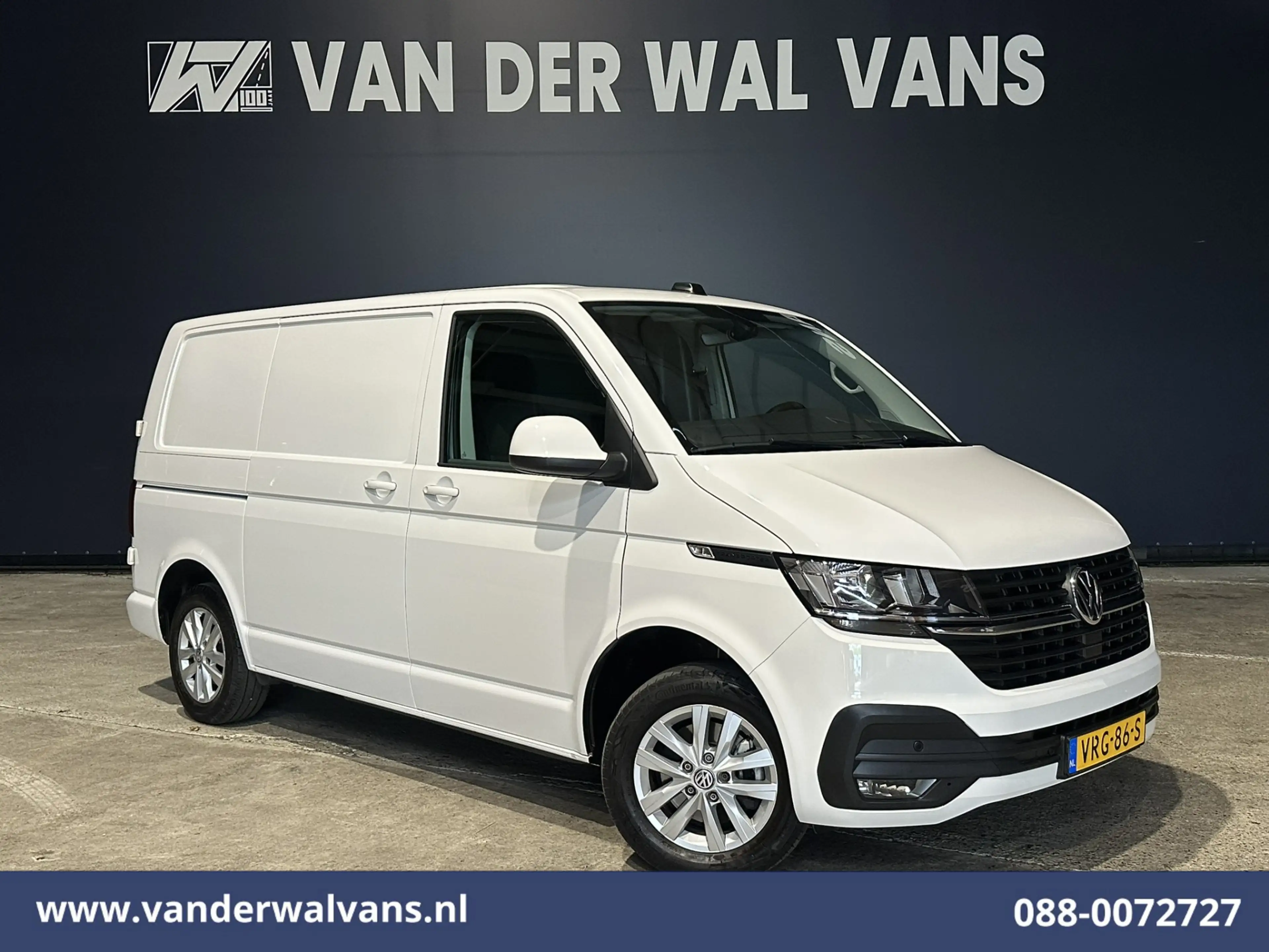 Volkswagen T6.1 Transporter 2.0 TDI 111pk L1H1 Euro6 Airco | Navigatie | LM Ve