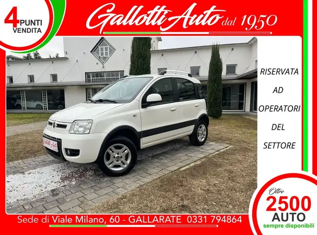 Fiat Panda 1.2 Climbing 4x4 69cv E5 - RISERVATA A COMMERCIAN