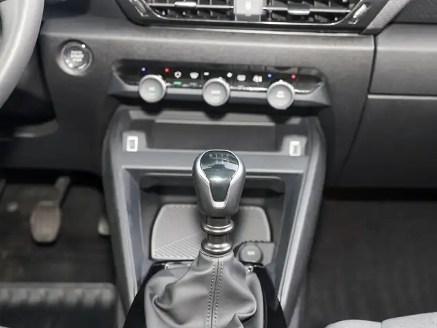 Citroen C4 view 12