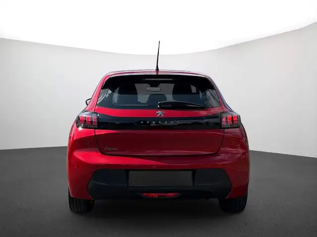 Peugeot 208 view 4