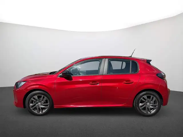 Peugeot 208 view 5