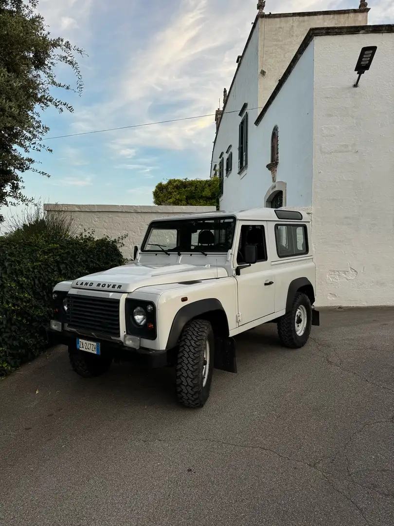 Land Rover Defender 90 2.2 td SW - 1