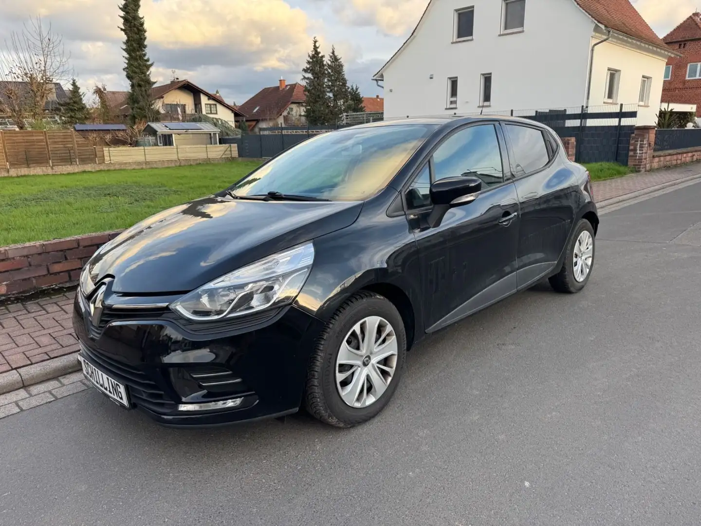 Renault Clio 2Sitzer+VAN+LKW+N1+DIESEL+EURO6 Schwarz - 1