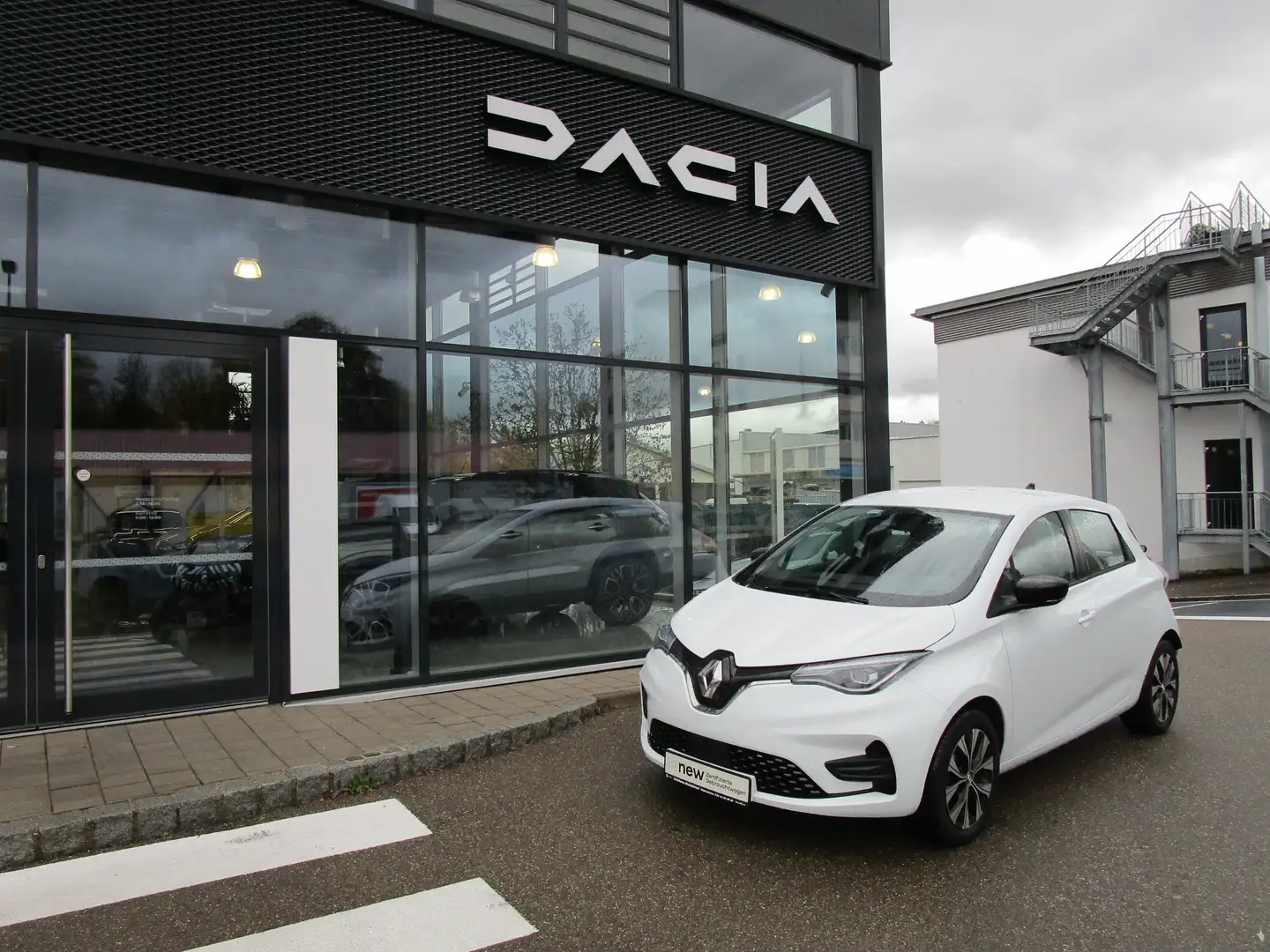 Renault ZOE Evolution R110 ZE50 NAVI PDC WINTERRÄDER Weiß - 1