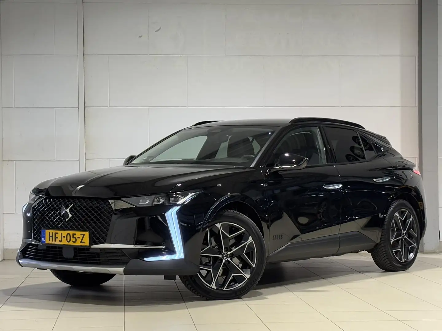 DS Automobiles DS 4 Rivoli Cross e-Tense 1.6 Turbo 225pk HYbrid e-EAT8 Nero - 2