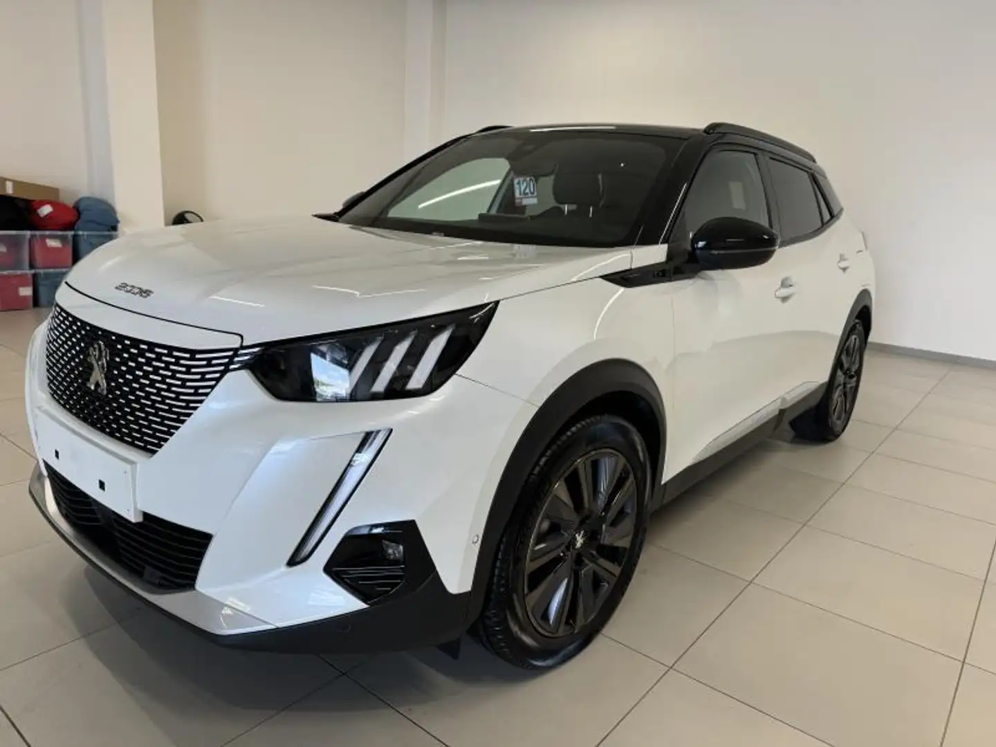 Peugeot 2008 II GT Wit - 2