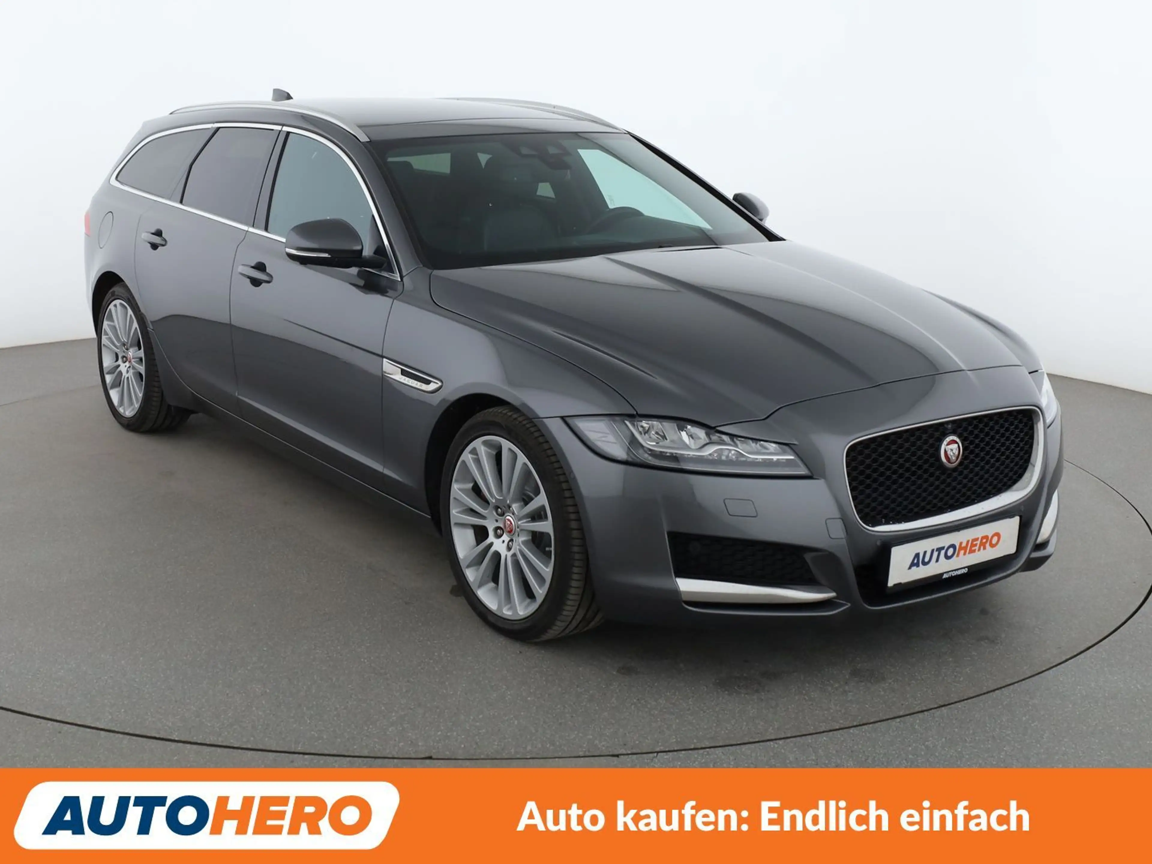 Jaguar XF 25d Portfolio AWD Aut.*NAVI*BI-XENON*TEMPO*CAM*PDC — photo 8