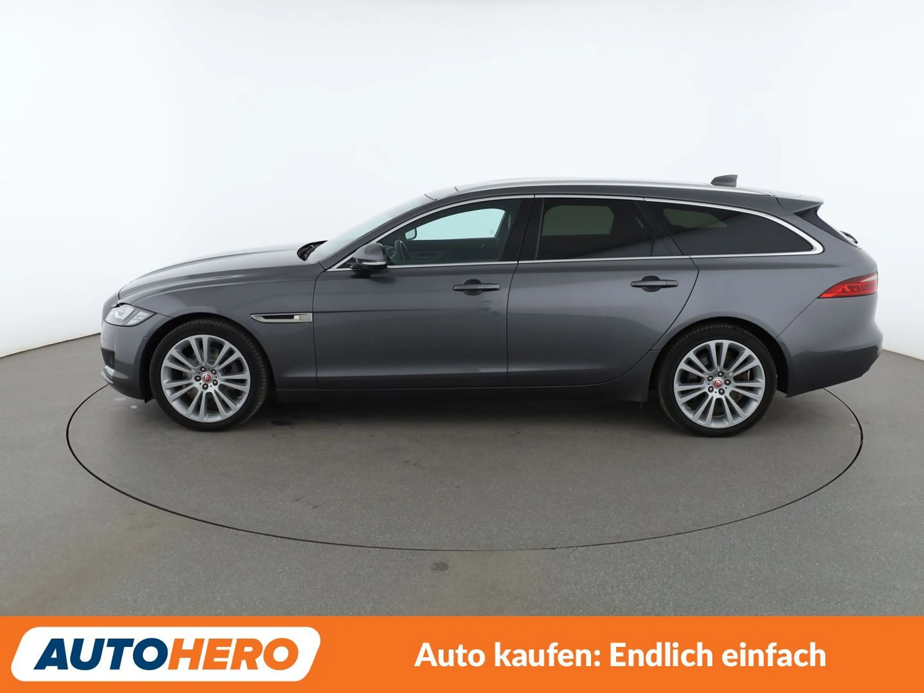Jaguar XF 25d Portfolio AWD Aut.*NAVI*BI-XENON*TEMPO*CAM*PDC — photo 3