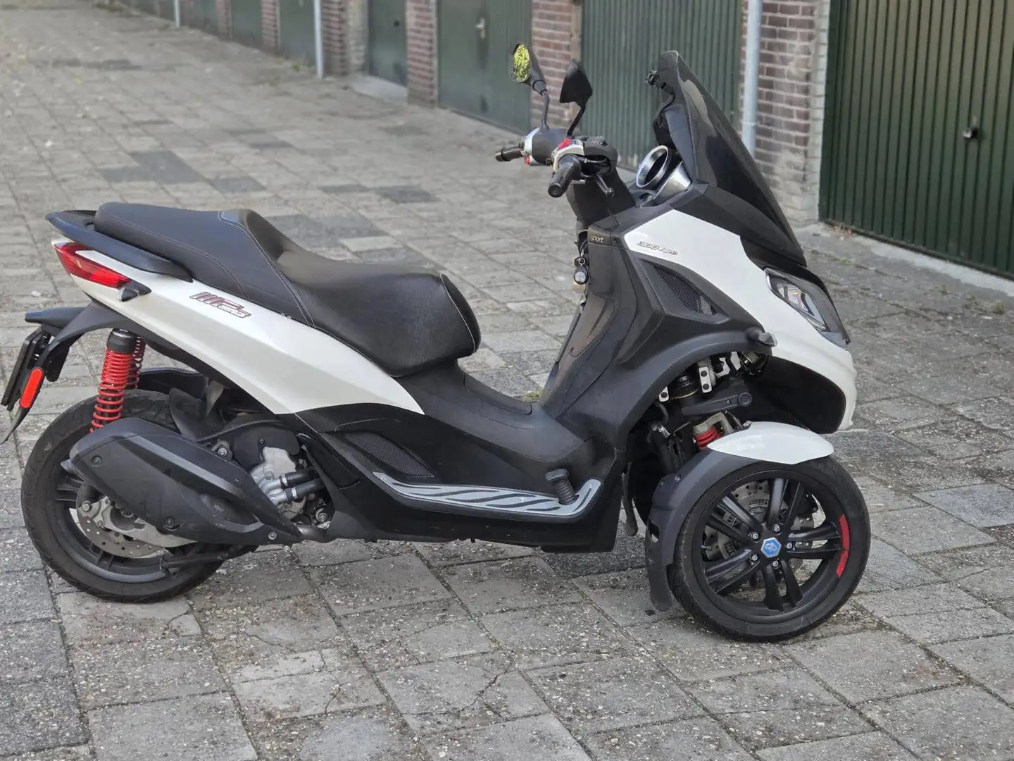 Piaggio Sonstige 300 sport Weiß - 1