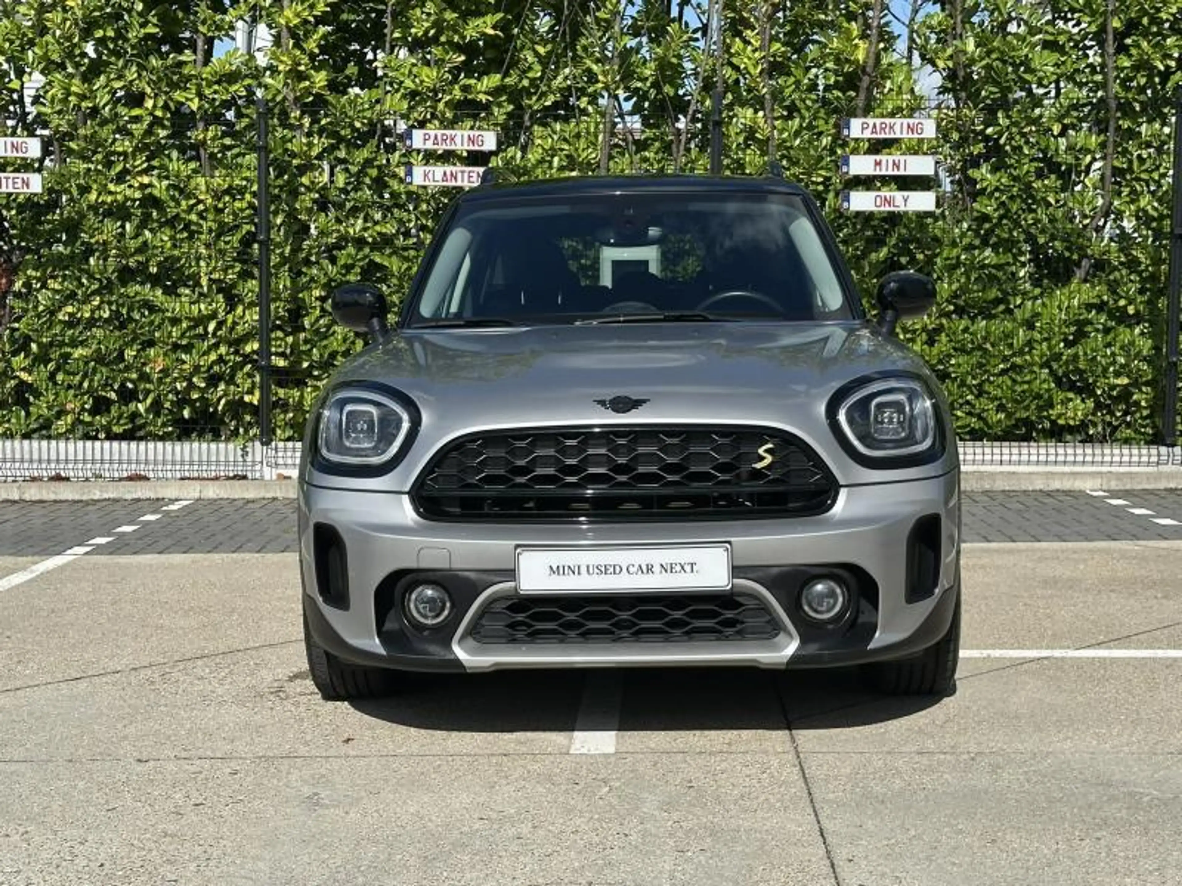 MINI Cooper SE Countryman hybrid — photo 2