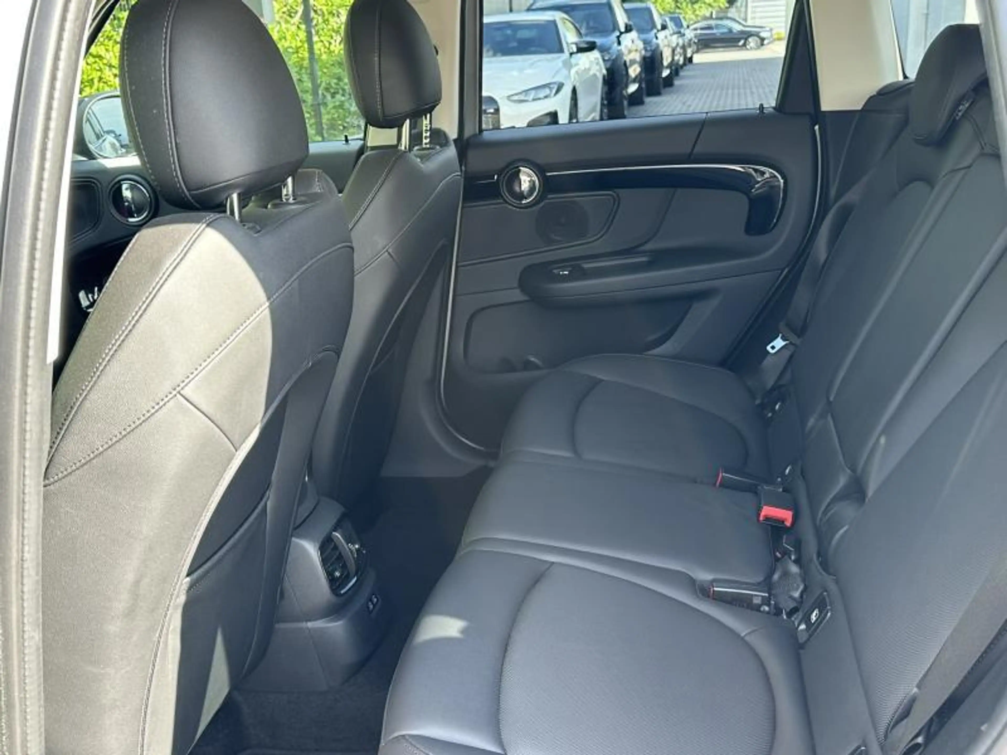 MINI Cooper SE Countryman hybrid — photo 10