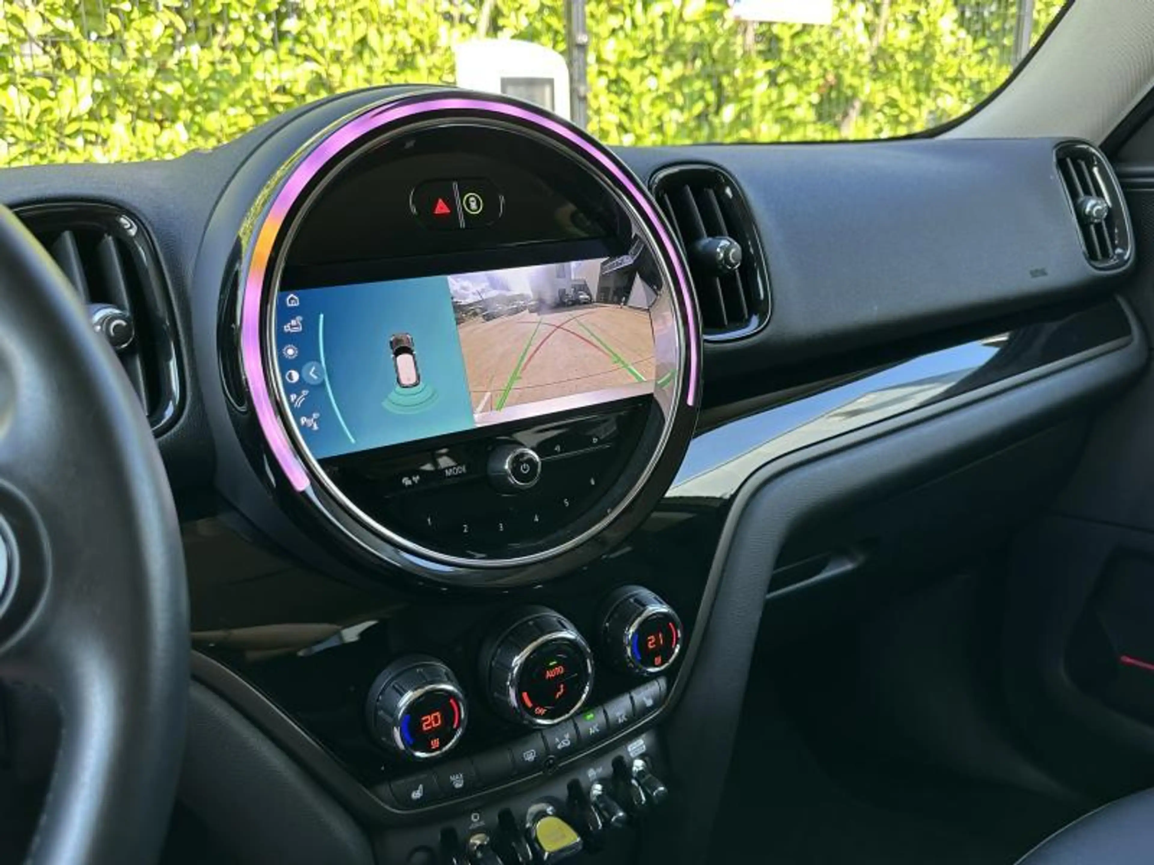 MINI Cooper SE Countryman hybrid — photo 9