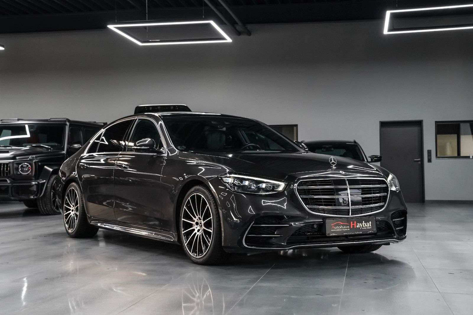 Second hand Mercedes Benz S-Class 