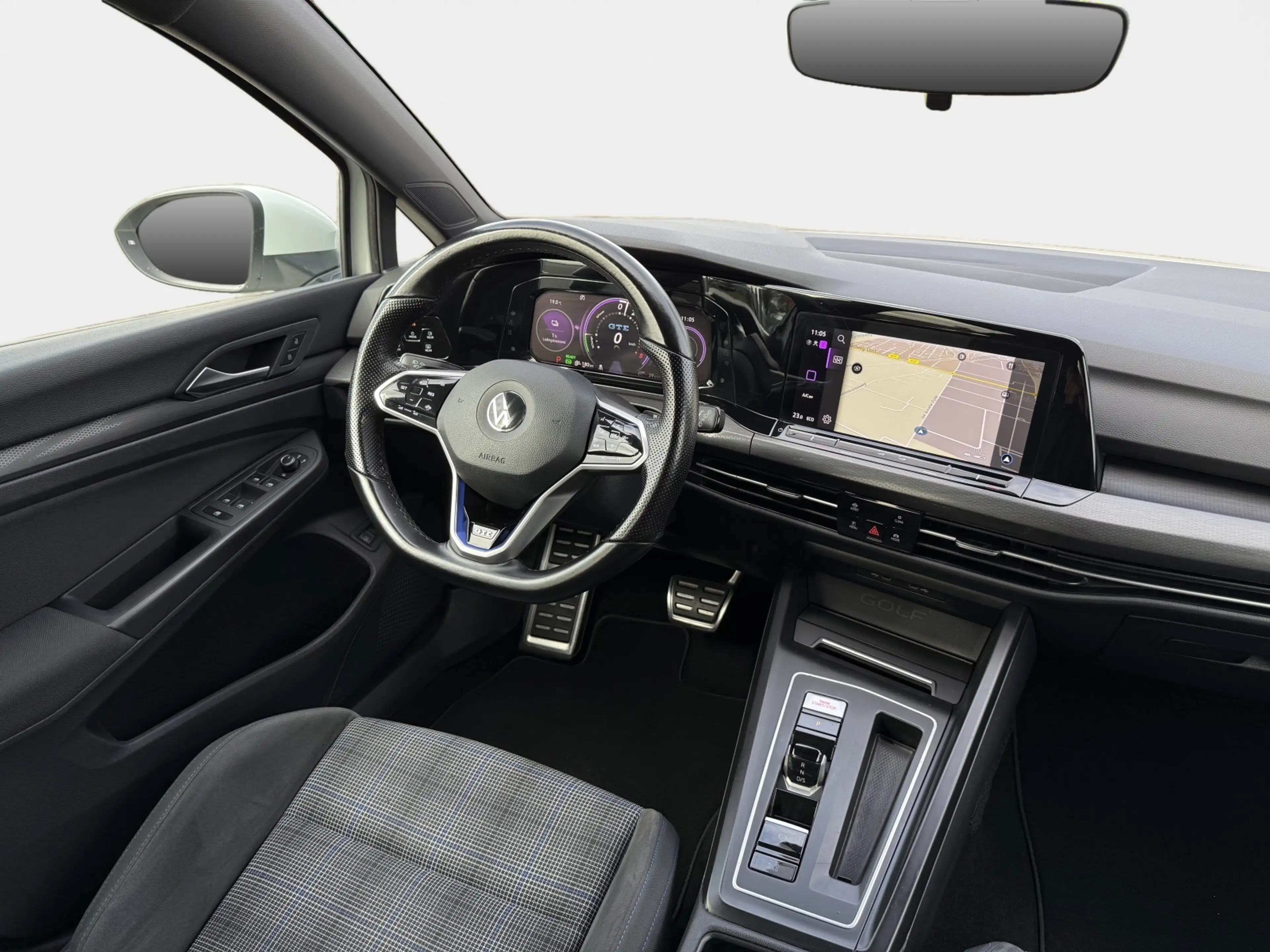 Volkswagen Golf GTE 1.4 eHybrid / 245 PK / Panoramadak / Virtual / SOH — photo 13