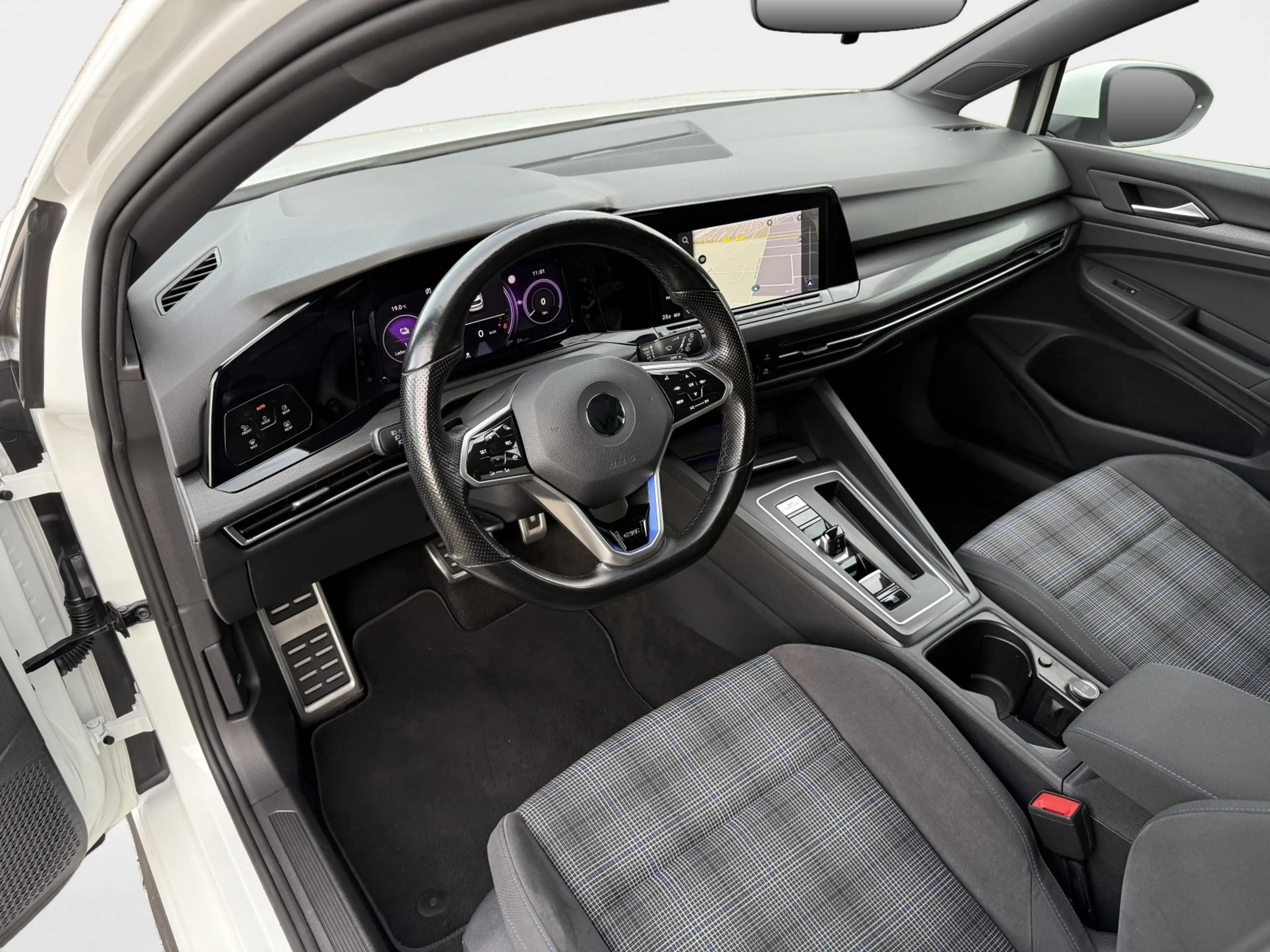Volkswagen Golf GTE 1.4 eHybrid / 245 PK / Panoramadak / Virtual / SOH — photo 9