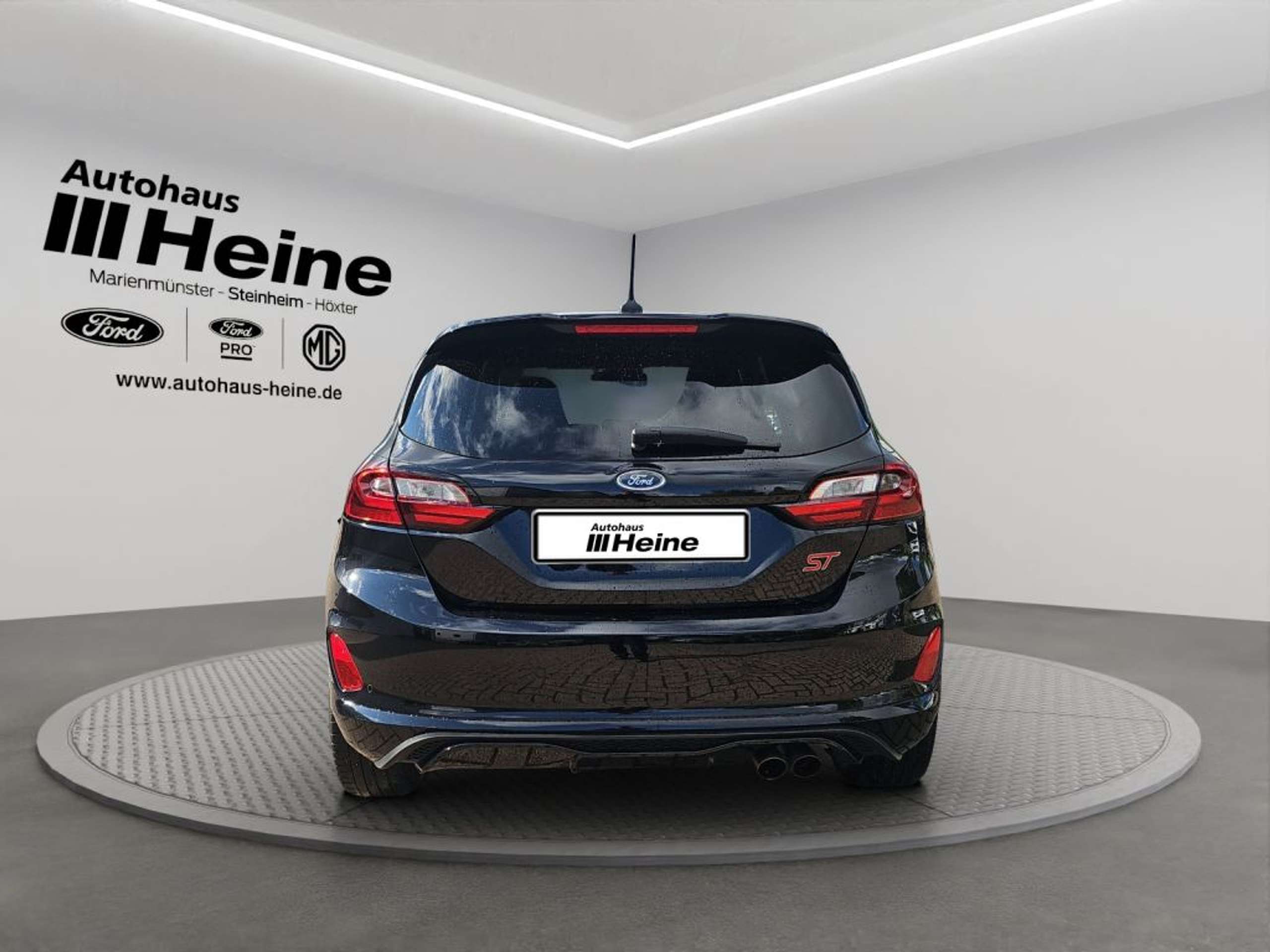 Fahrzeugabbildung Ford Fiesta 1.5 EcoBoost ST X  *PERF.-P.*WINTER-P.* - mit KI generiert/bearbeitet