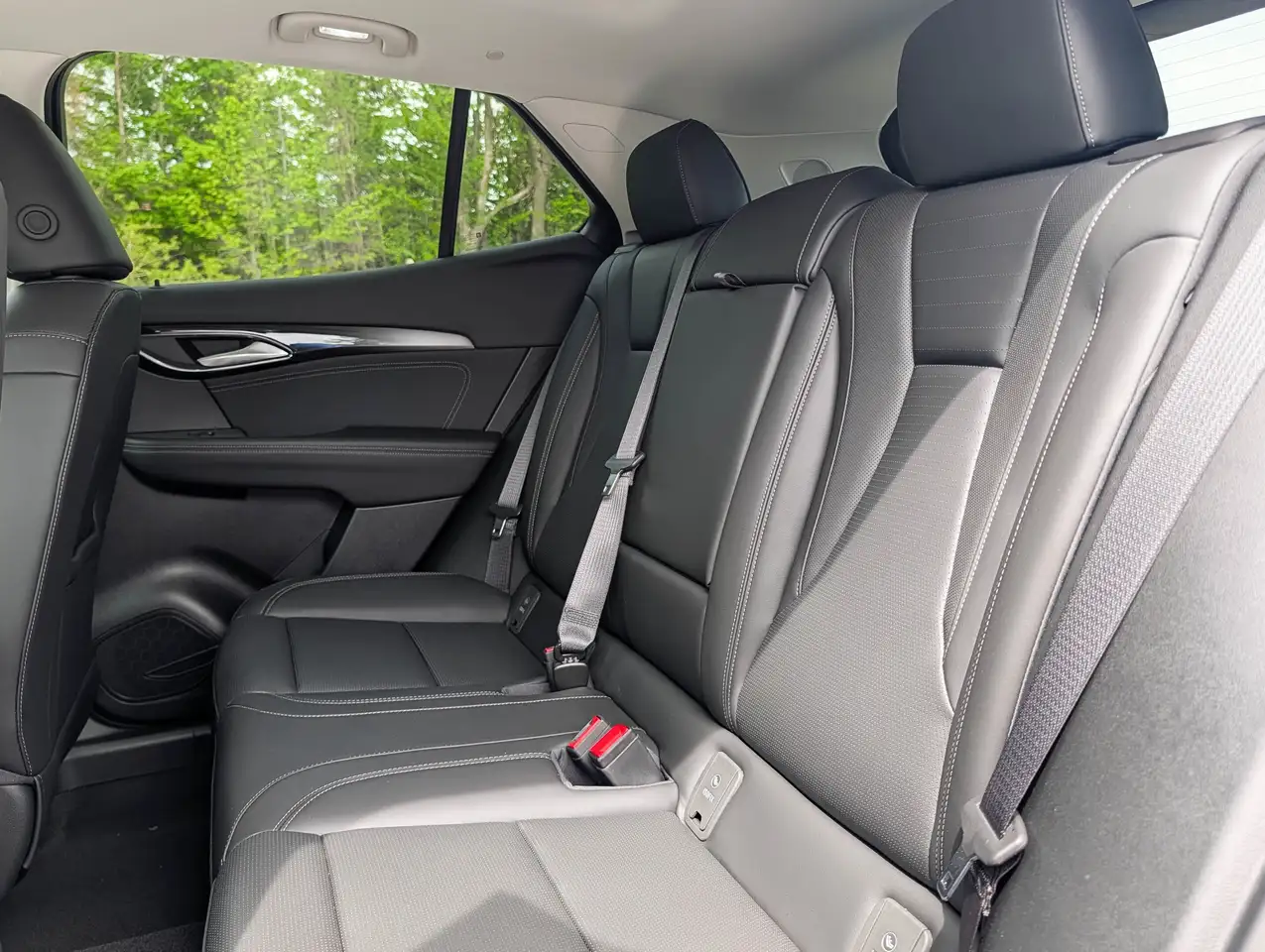 Buick Envision снимка Buick Envision